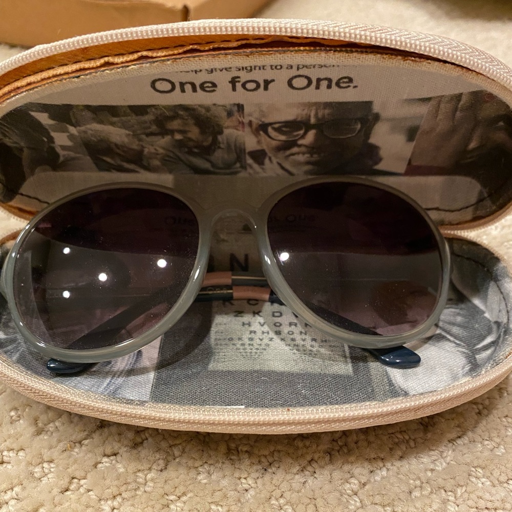 TOMS Vintage sunglasses, NWT